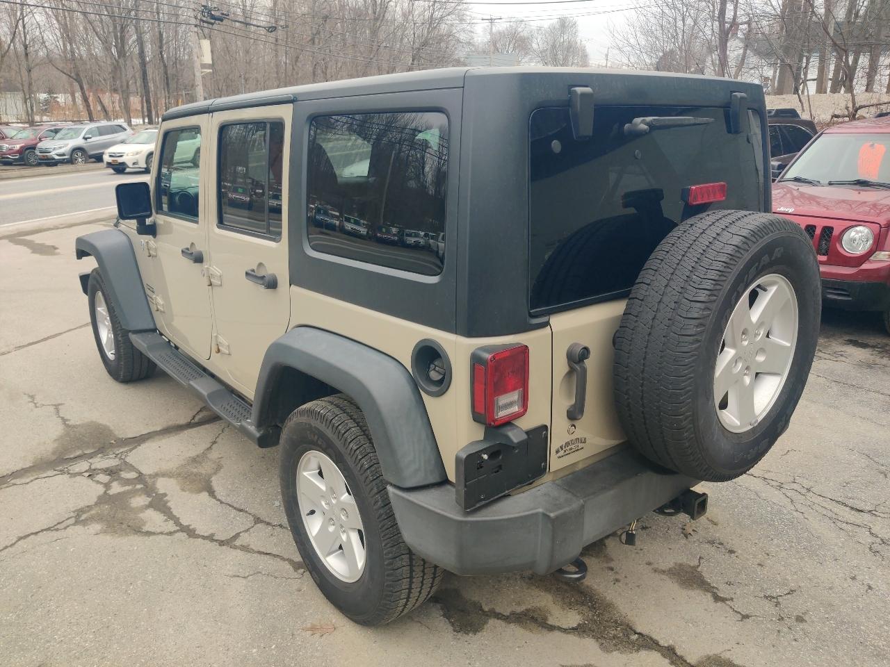 Jeep Wrangler JK Unlimited Sport 4WD 2018