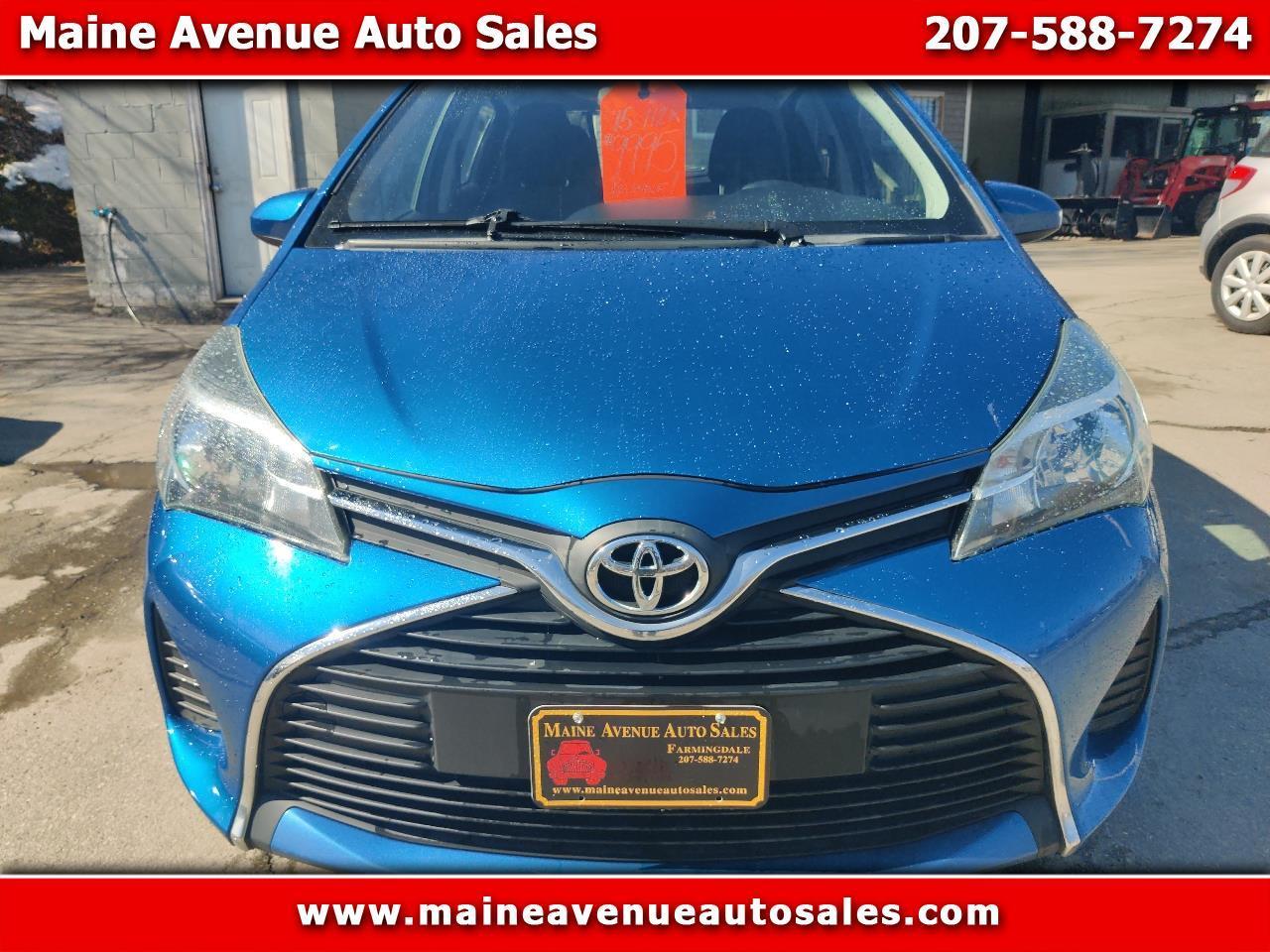 2015 Toyota Yaris LE 5-Door AT