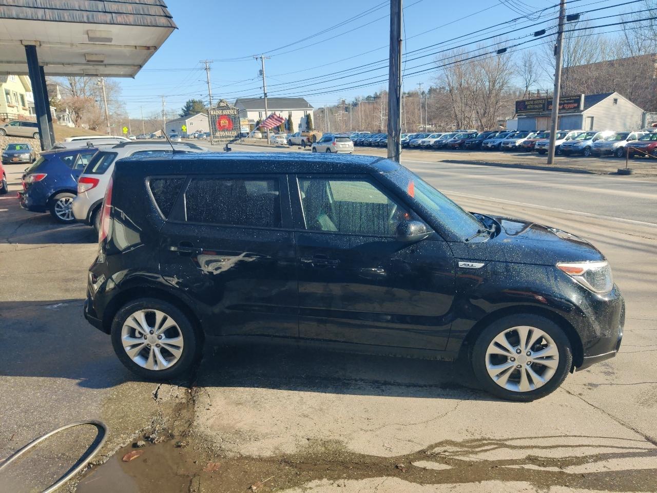 Kia Soul + w/Signature 2.0 Special Edition 2016