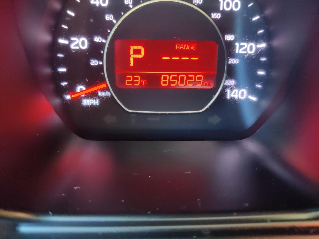 Kia Soul + w/Signature 2.0 Special Edition 2016