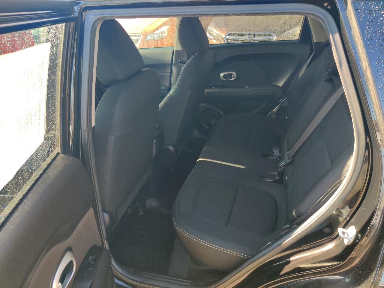 Kia Soul + w/Signature 2.0 Special Edition 2016