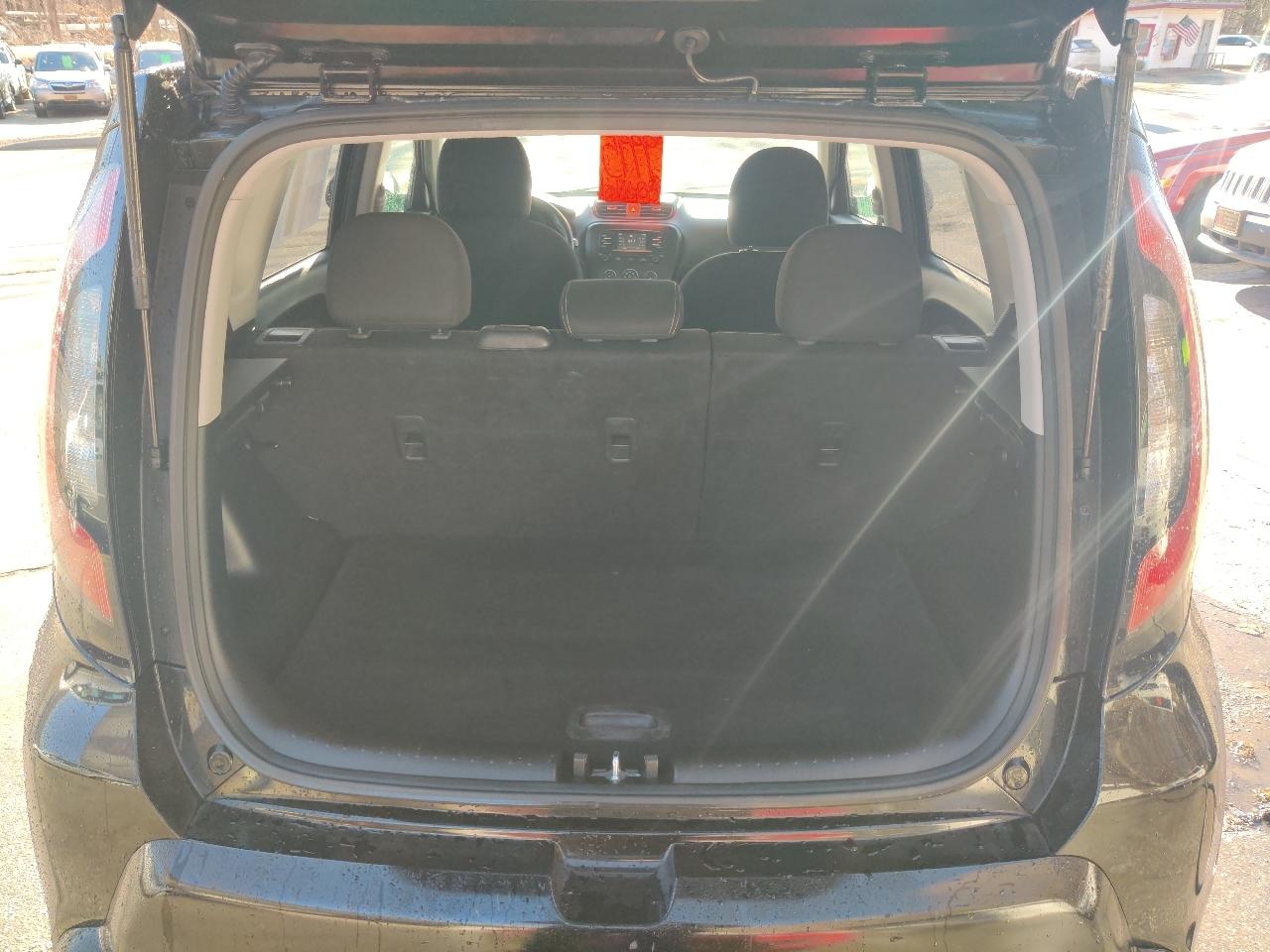 Kia Soul + w/Signature 2.0 Special Edition 2016