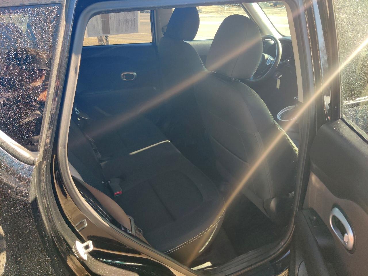 Kia Soul + w/Signature 2.0 Special Edition 2016