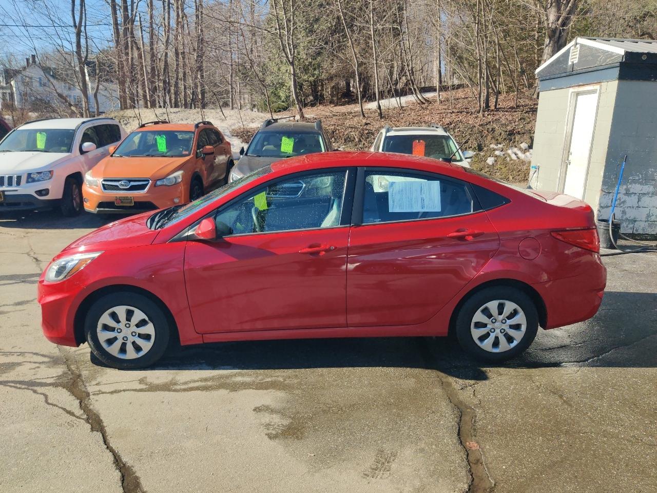 Hyundai Accent SE 4-Door 6A 2016