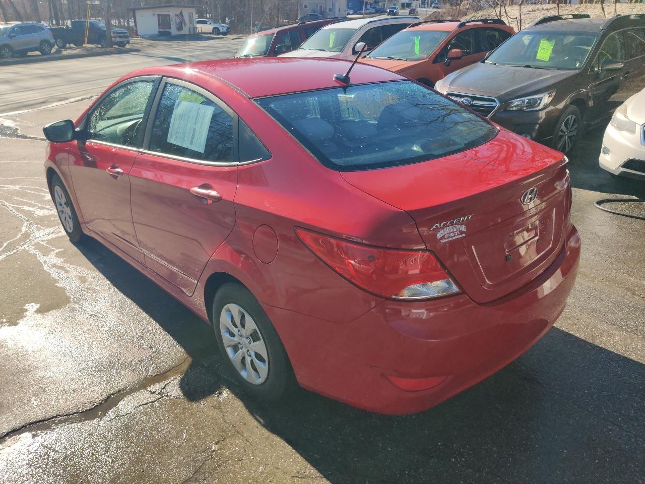 Hyundai Accent SE 4-Door 6A 2016