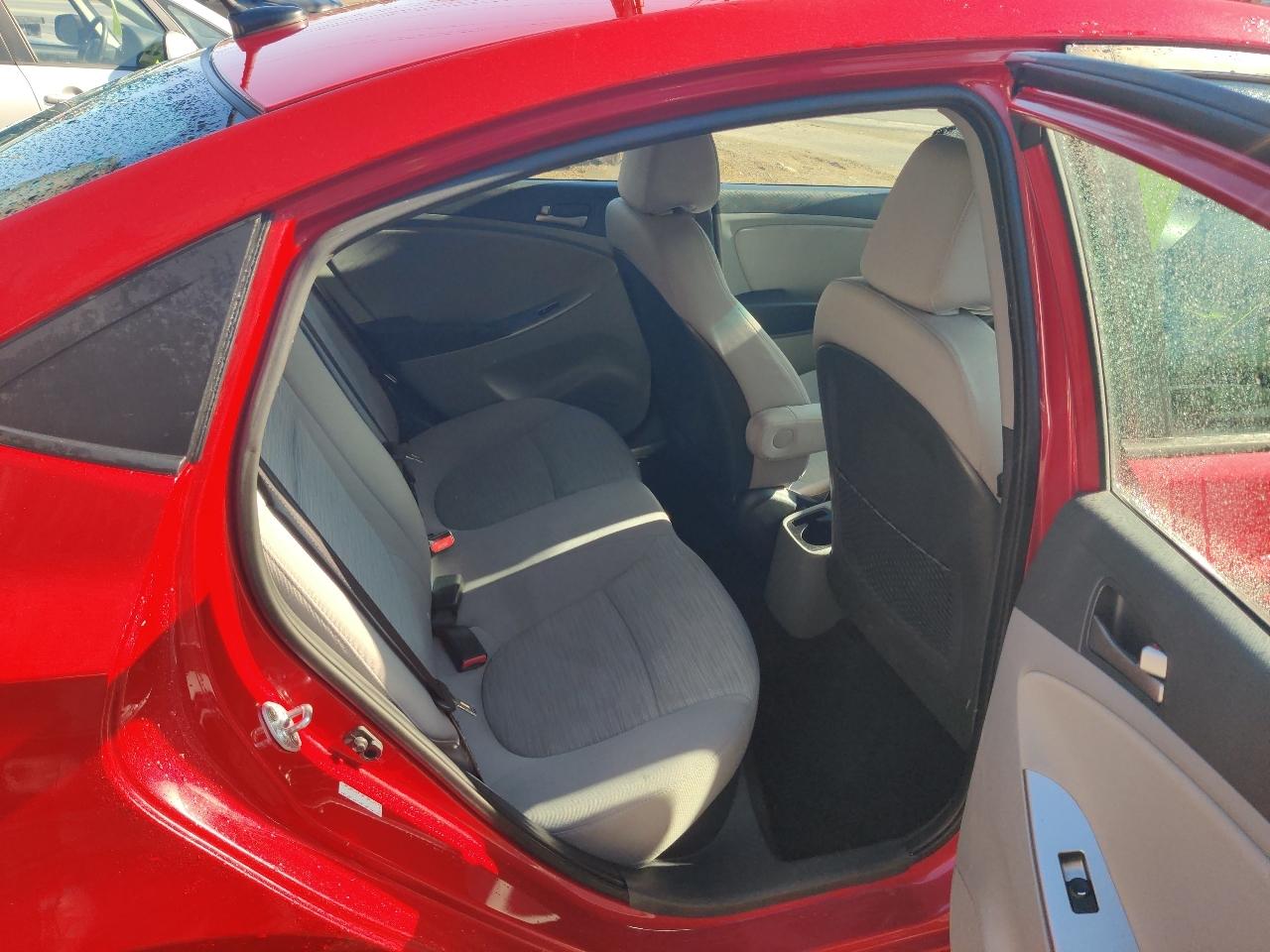 Hyundai Accent SE 4-Door 6A 2016