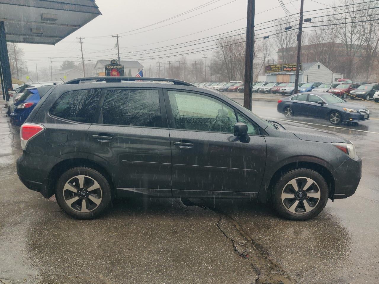 Subaru Forester 2.5i Premium PZEV CVT 2017