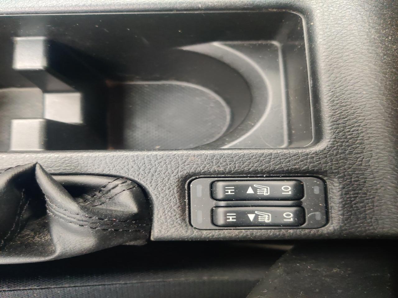 Subaru Impreza Premium 5-Door w/All Weather Package 2012