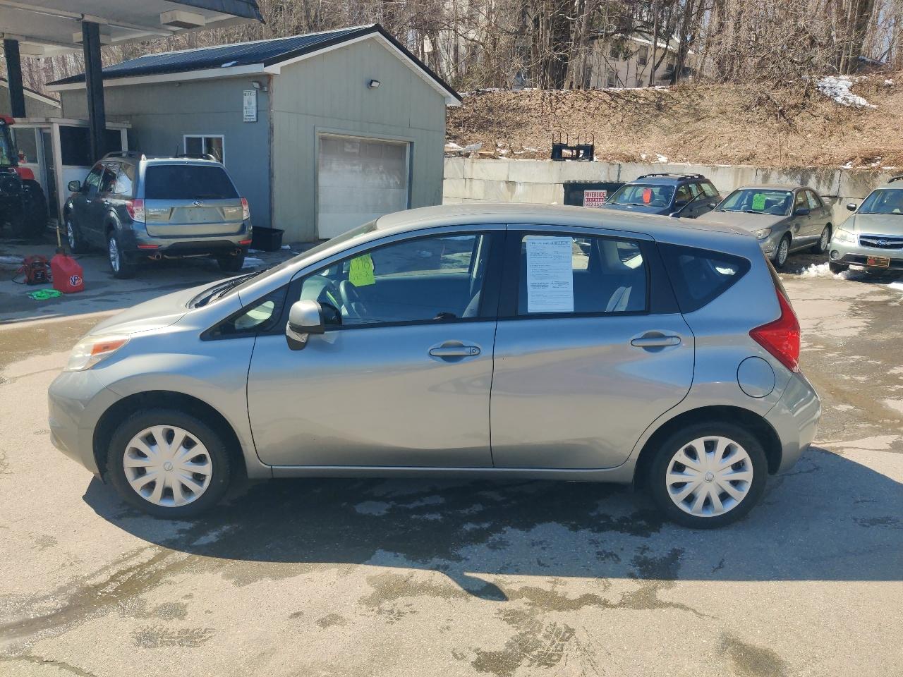 Nissan Versa Note S 2014
