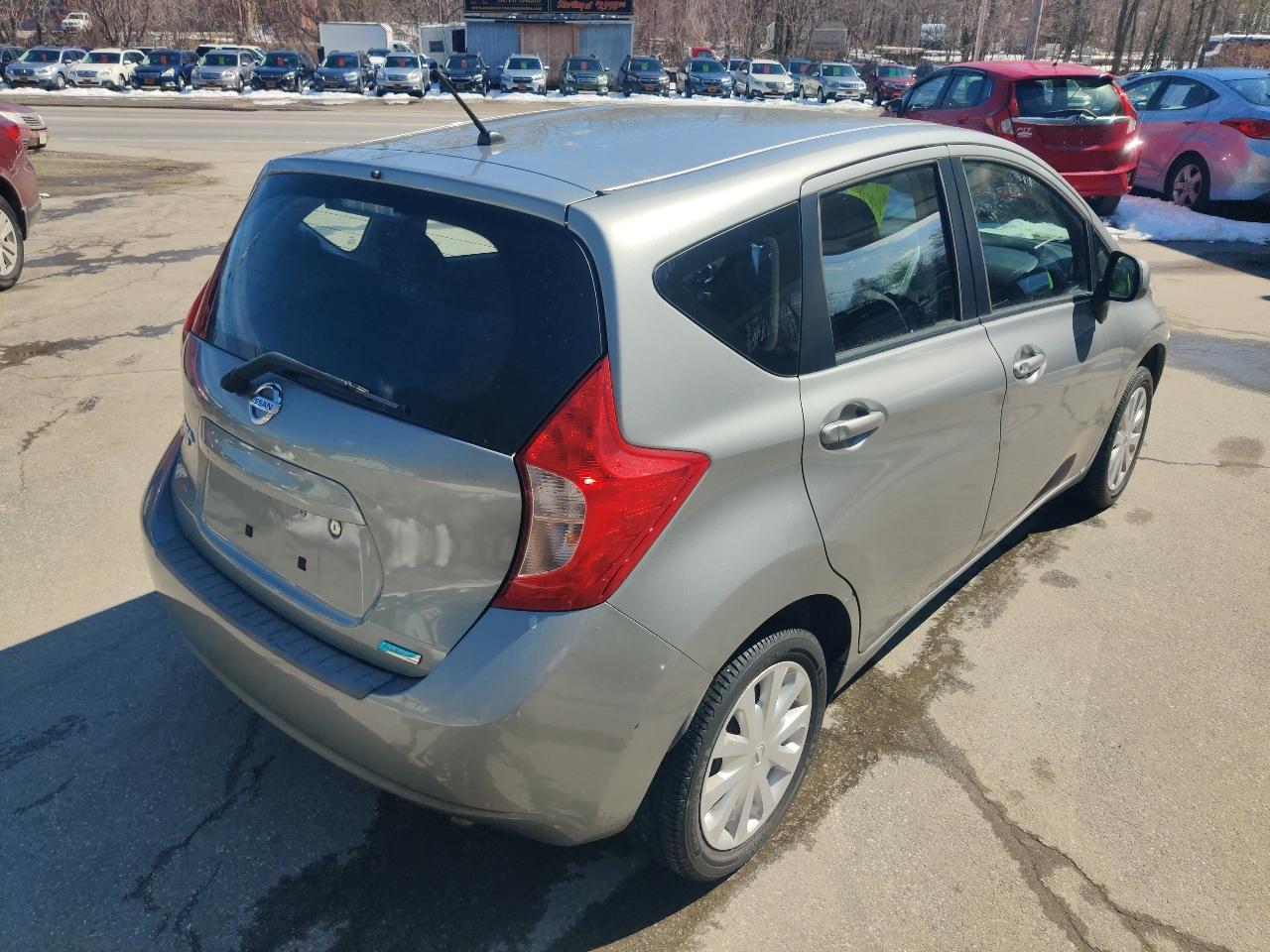 Nissan Versa Note S 2014