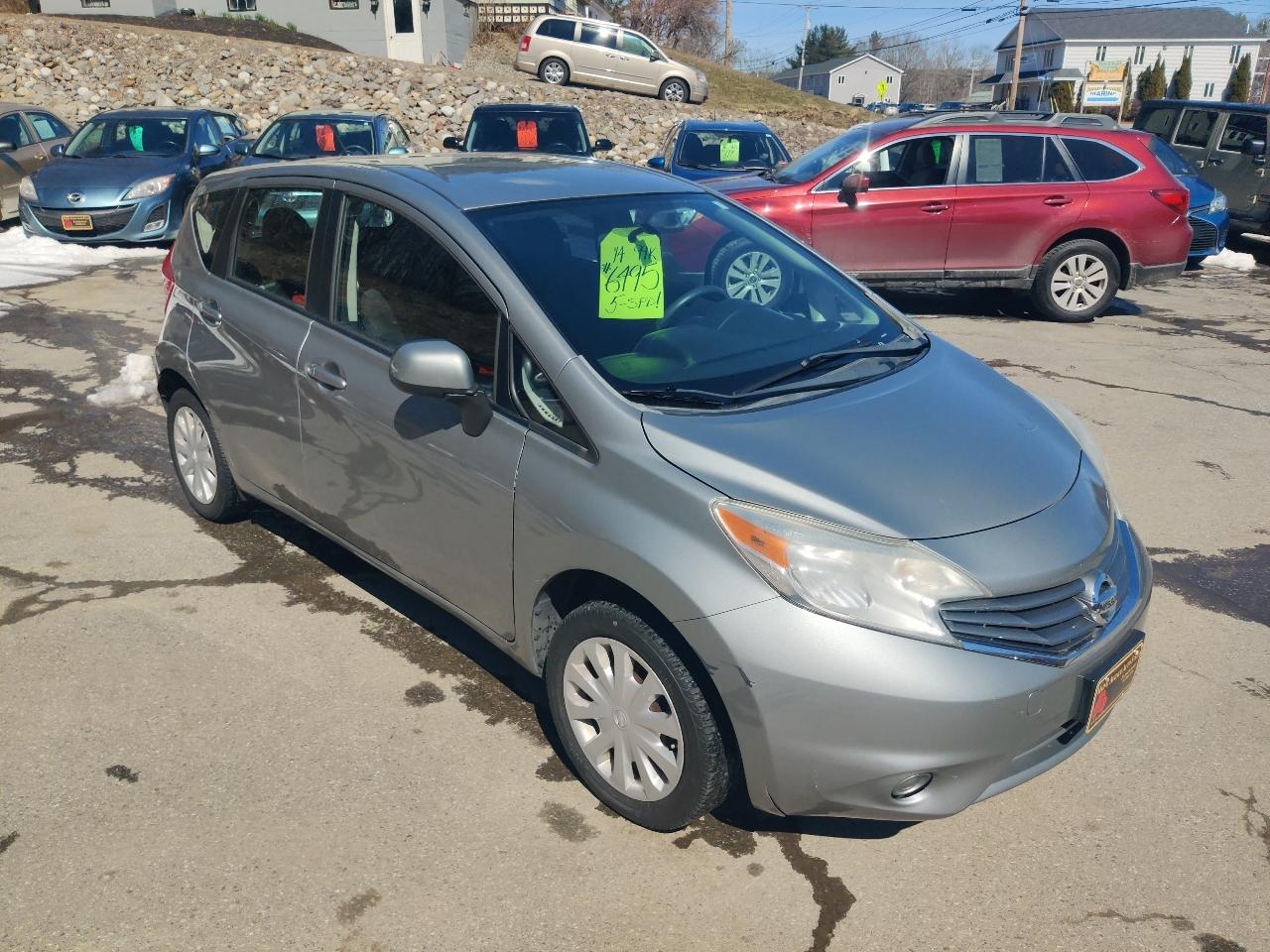 Nissan Versa Note S 2014