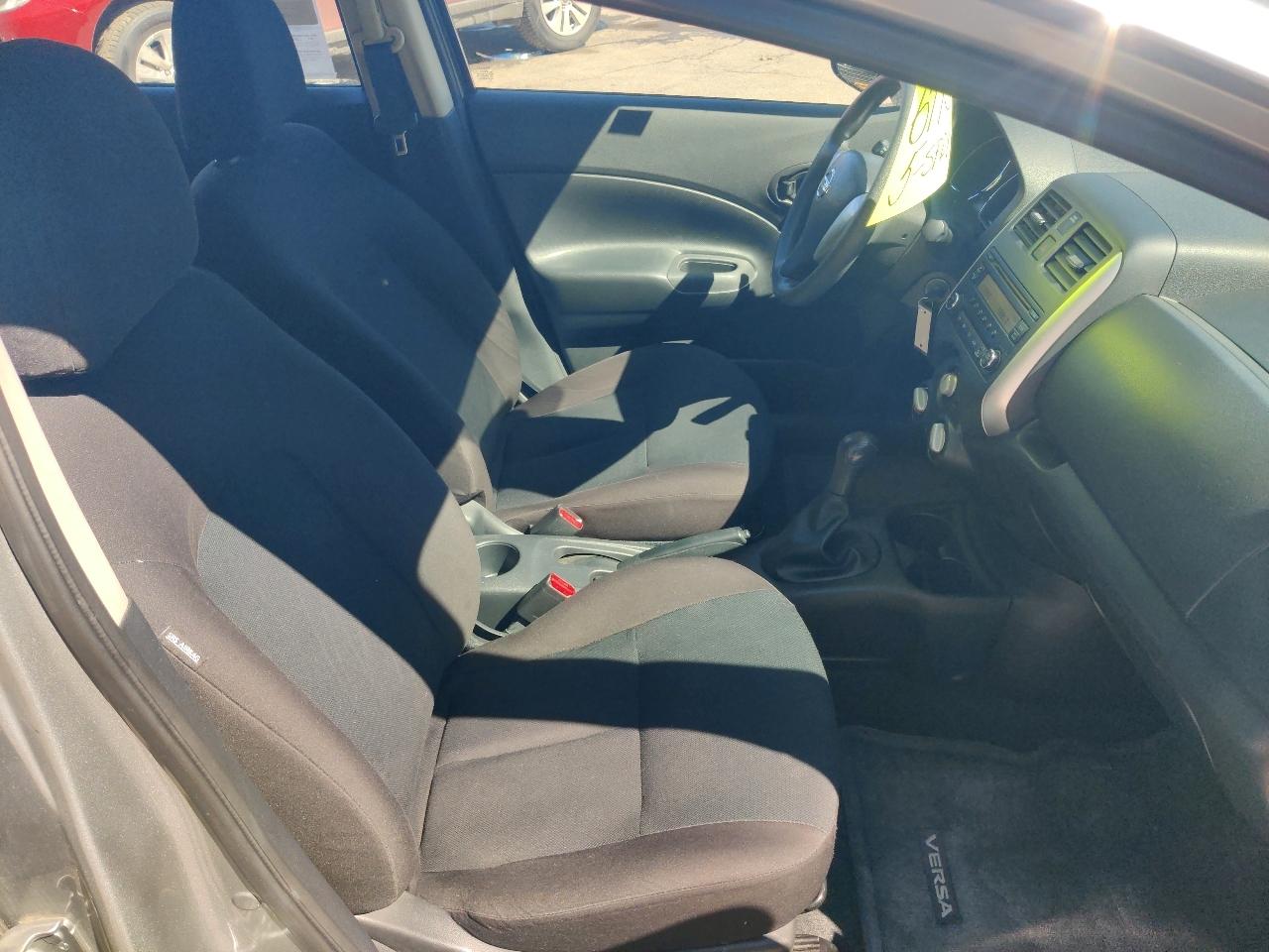 Nissan Versa Note S 2014