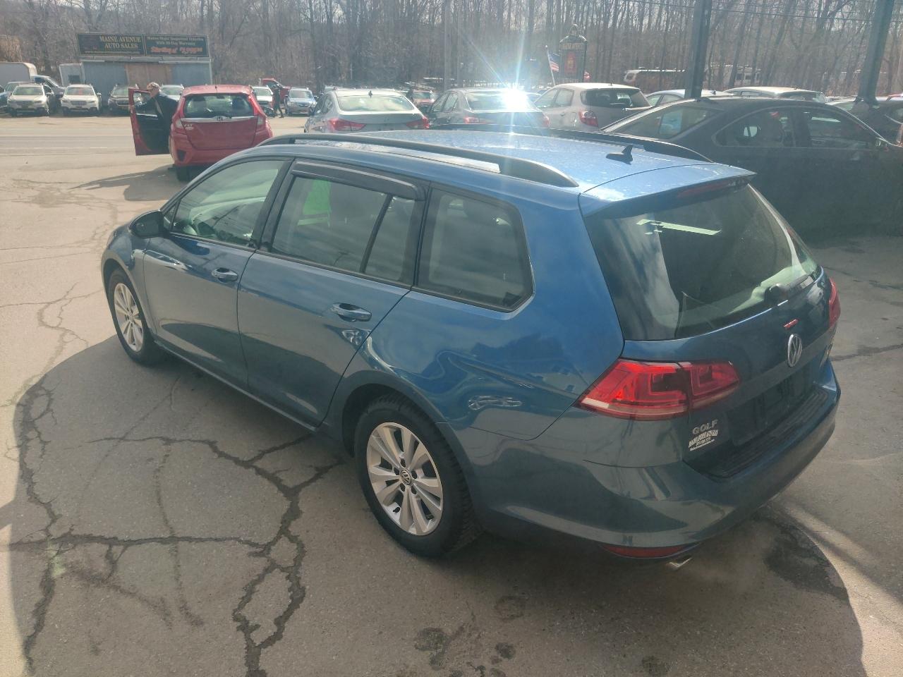 Volkswagen Golf SportWagen TSI S 4Motion 6A 2017