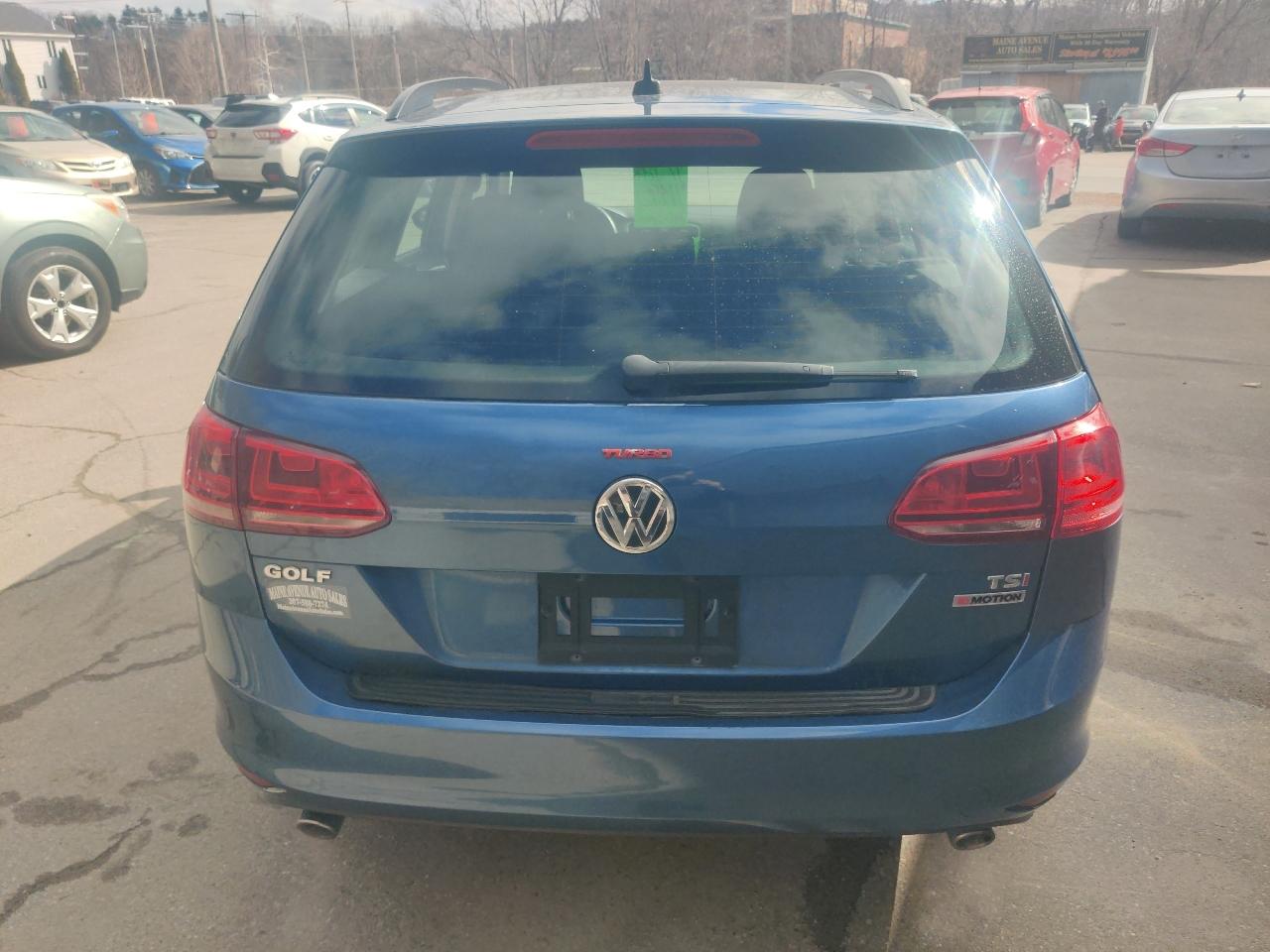 Volkswagen Golf SportWagen TSI S 4Motion 6A 2017