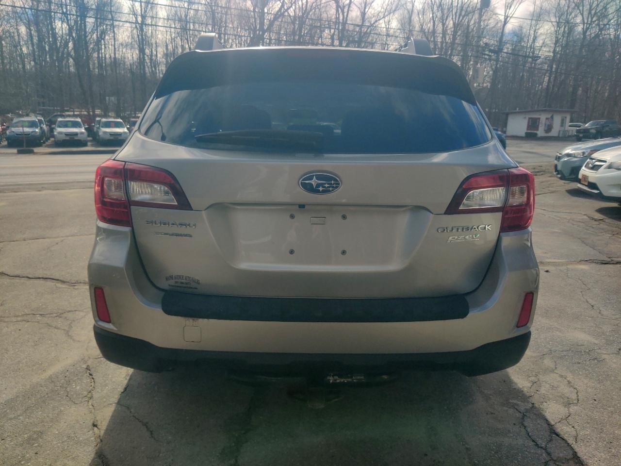 Subaru Outback 2.5i Limited 2015