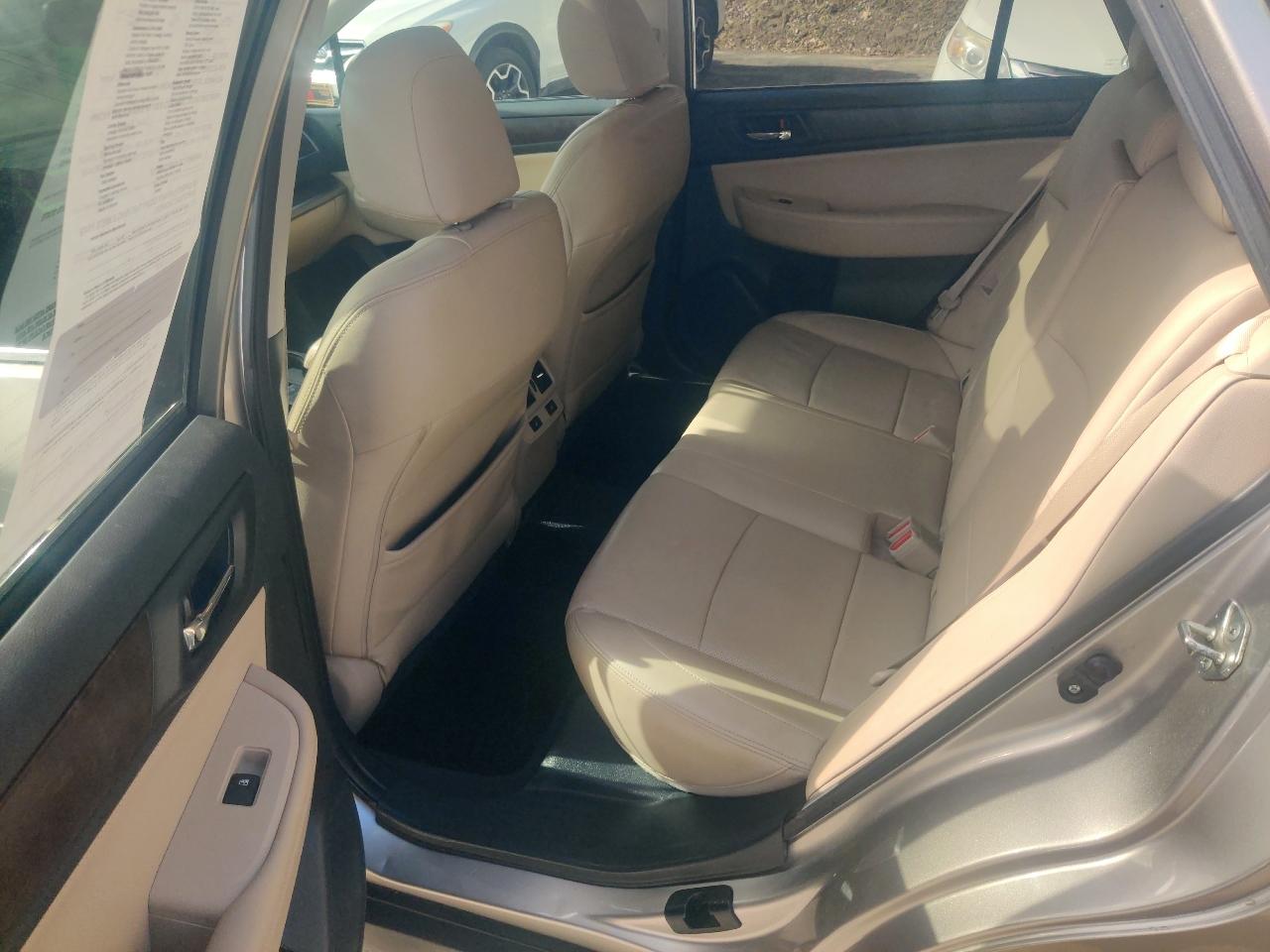 Subaru Outback 2.5i Limited 2015