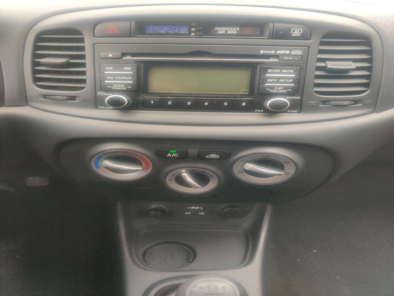 Hyundai Accent GS 3-Door 2010