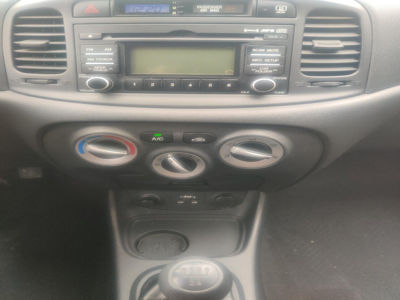 Hyundai Accent GS 3-Door 2010