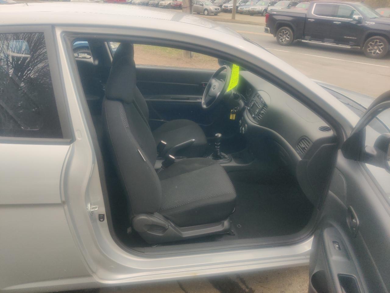 Hyundai Accent GS 3-Door 2010