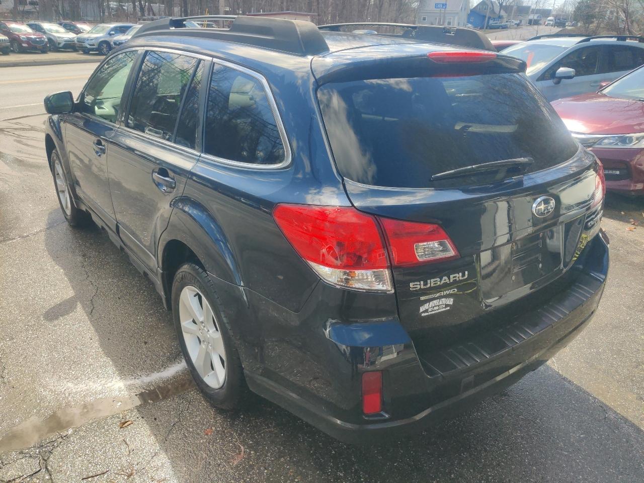 Subaru Outback 2.5i Premium 2013