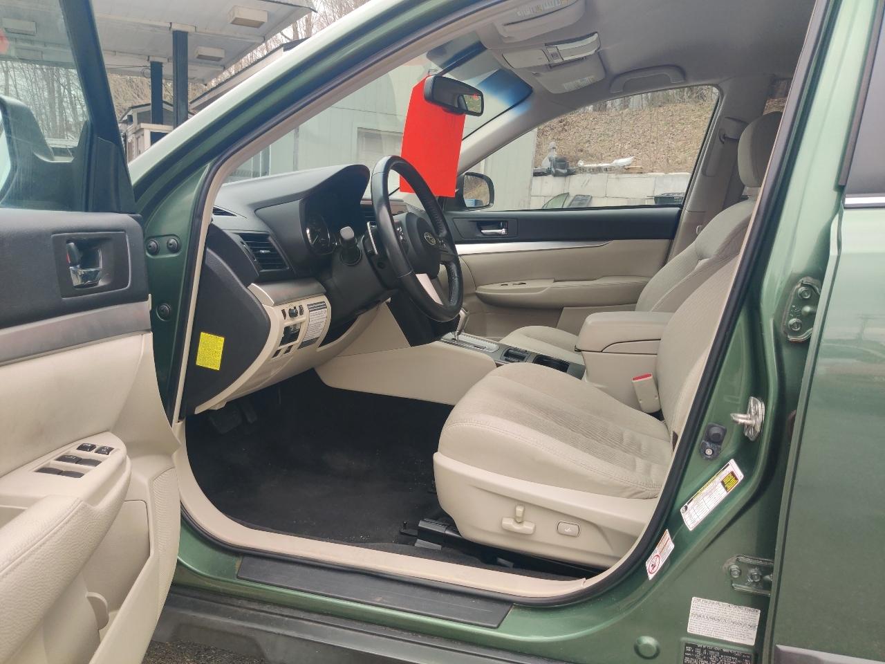 Subaru Outback 2.5i Premium 2010