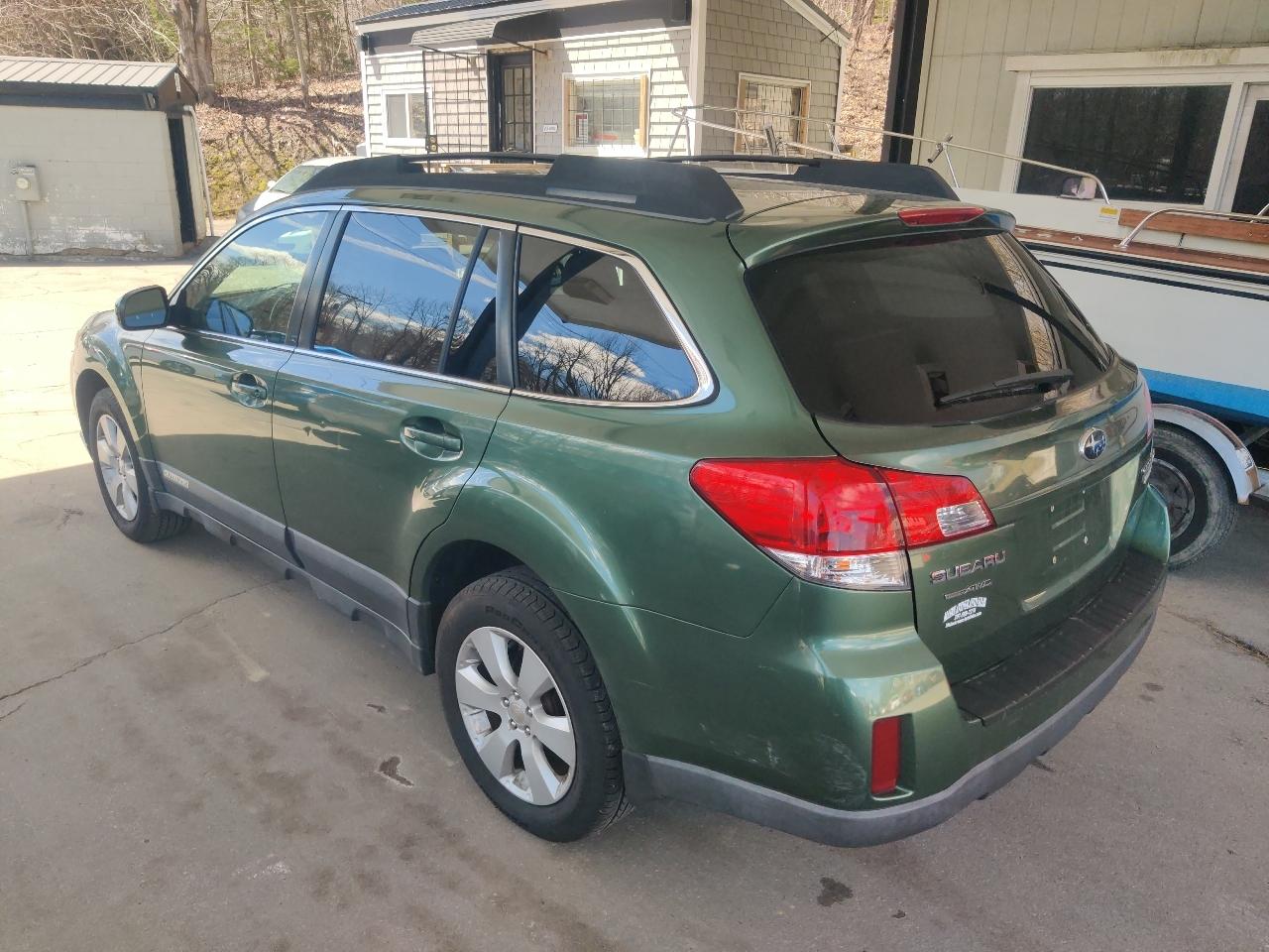 Subaru Outback 2.5i Premium 2010