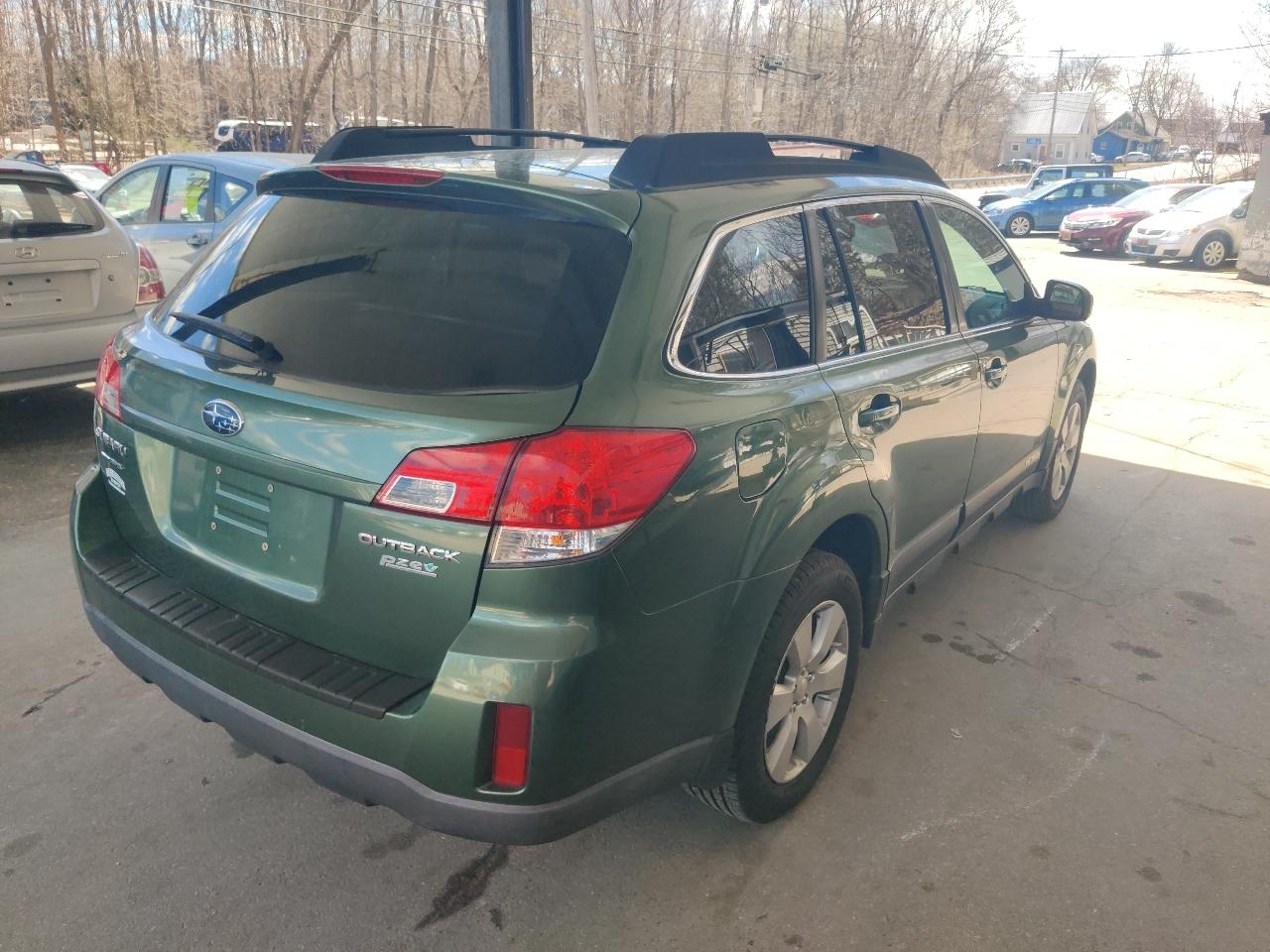 Subaru Outback 2.5i Premium 2010