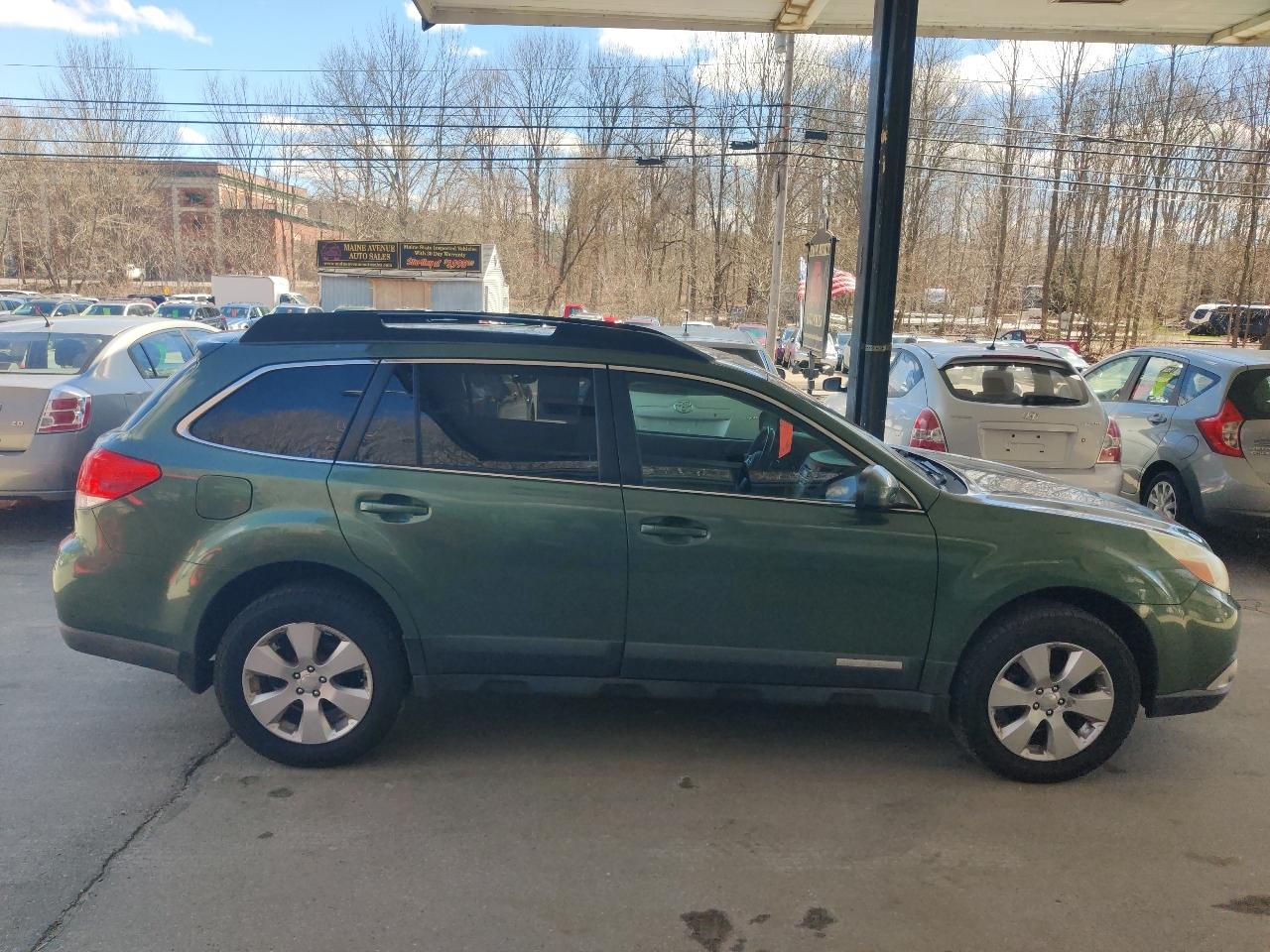 Subaru Outback 2.5i Premium 2010