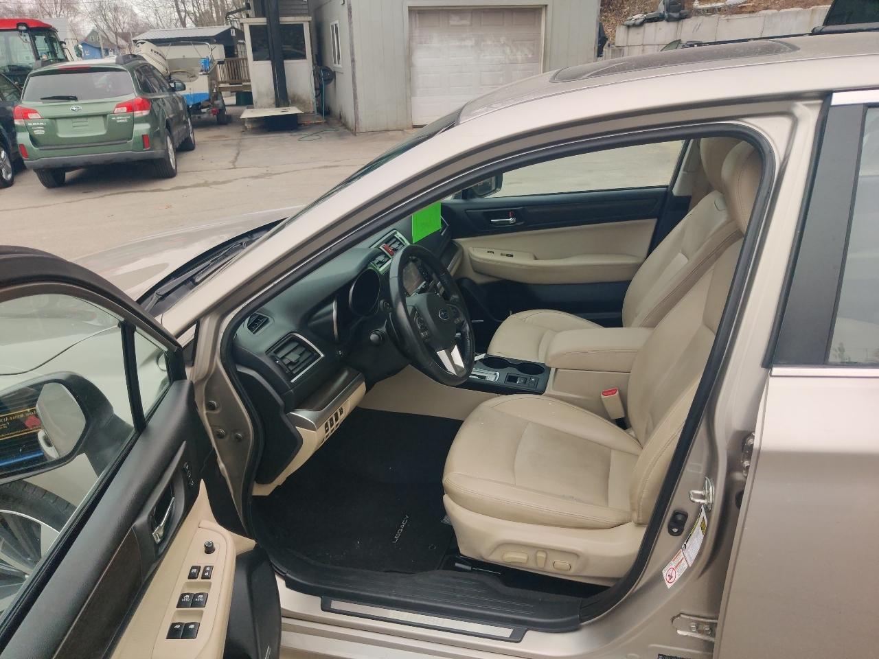 Subaru Legacy 2.5i Limited 2016