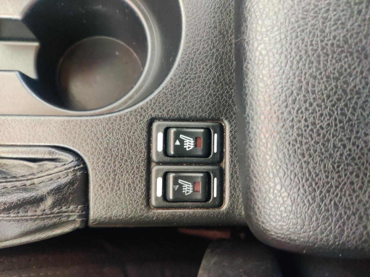 Subaru Impreza 2.5i Premium 5-Door 2011