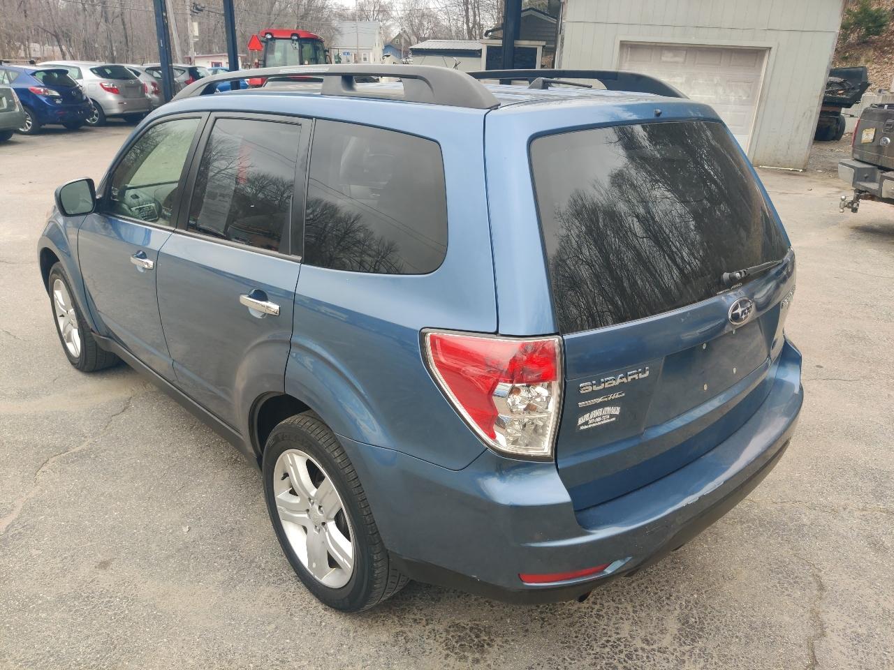 Subaru Forester 2.5X Premium 2010