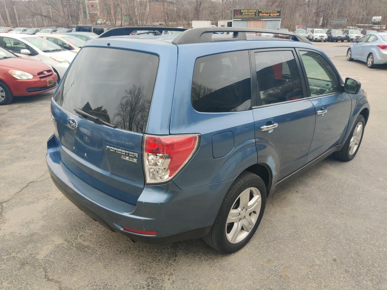 Subaru Forester 2.5X Premium 2010