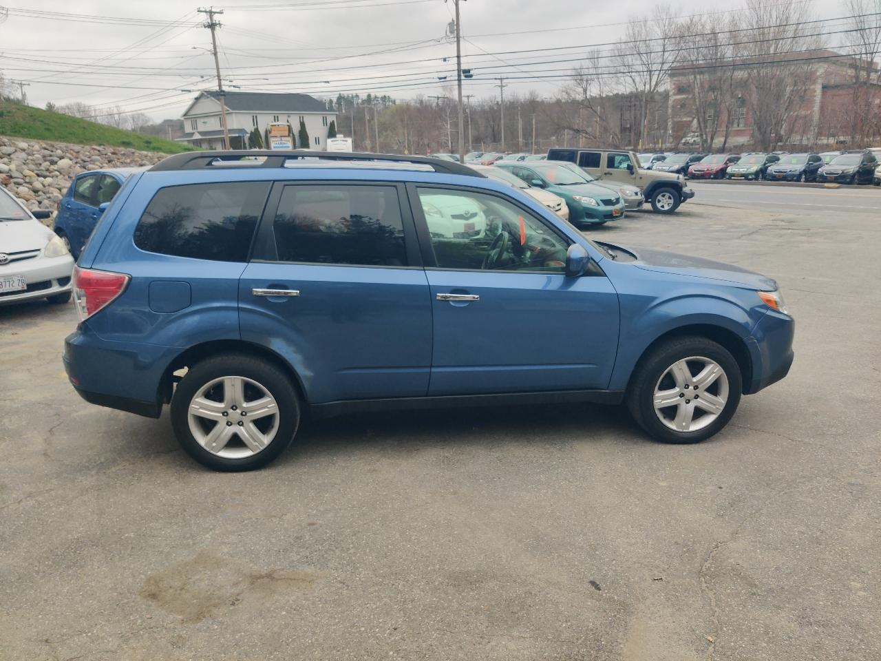 Subaru Forester 2.5X Premium 2010
