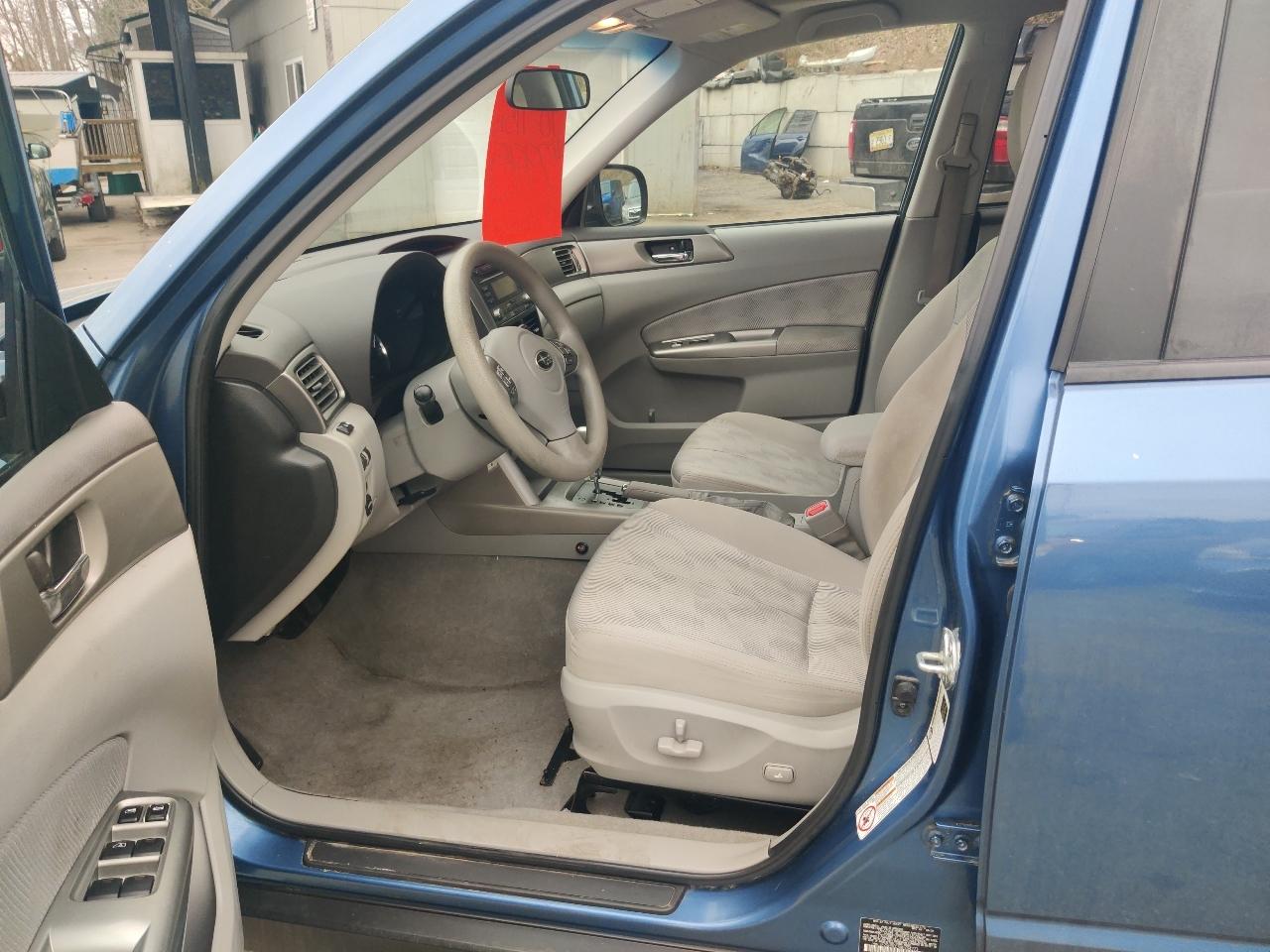 Subaru Forester 2.5X Premium 2010