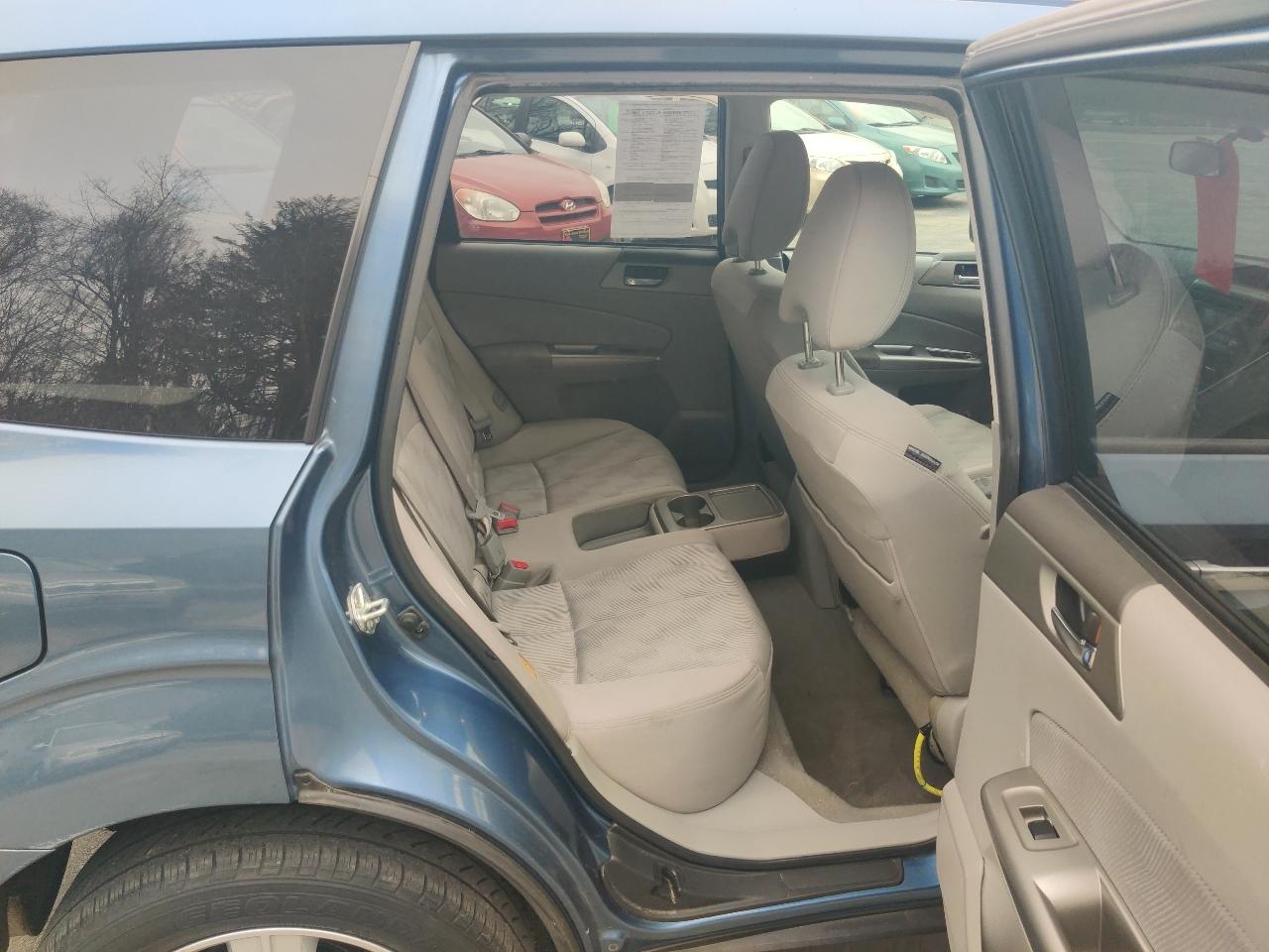 Subaru Forester 2.5X Premium 2010