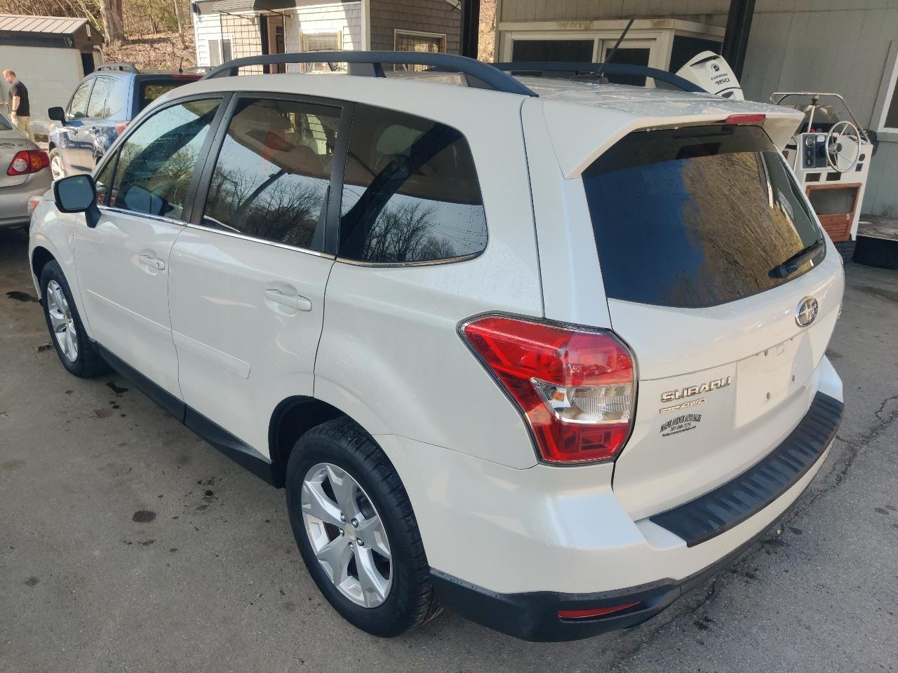 Subaru Forester 2.5i Limited 2014