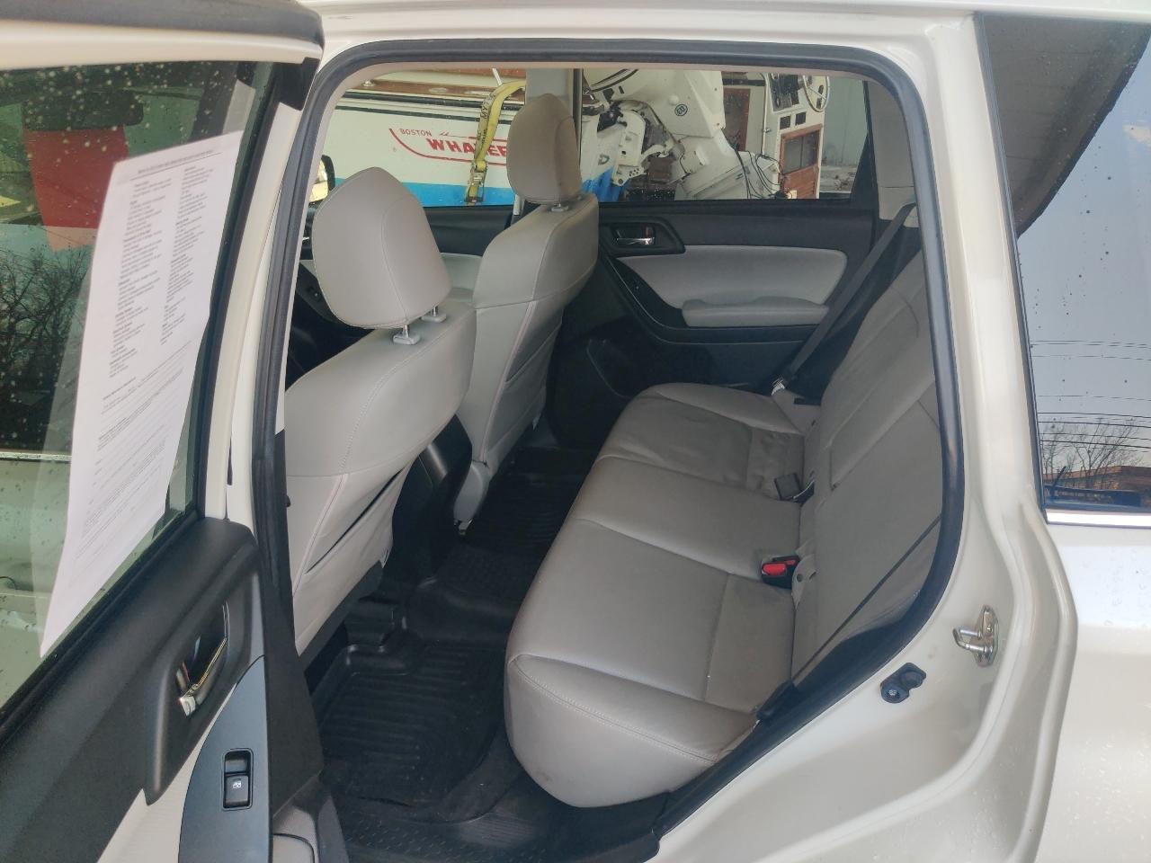 Subaru Forester 2.5i Limited 2014