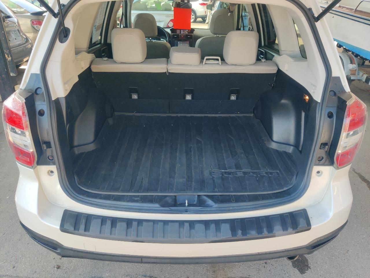Subaru Forester 2.5i Limited 2014