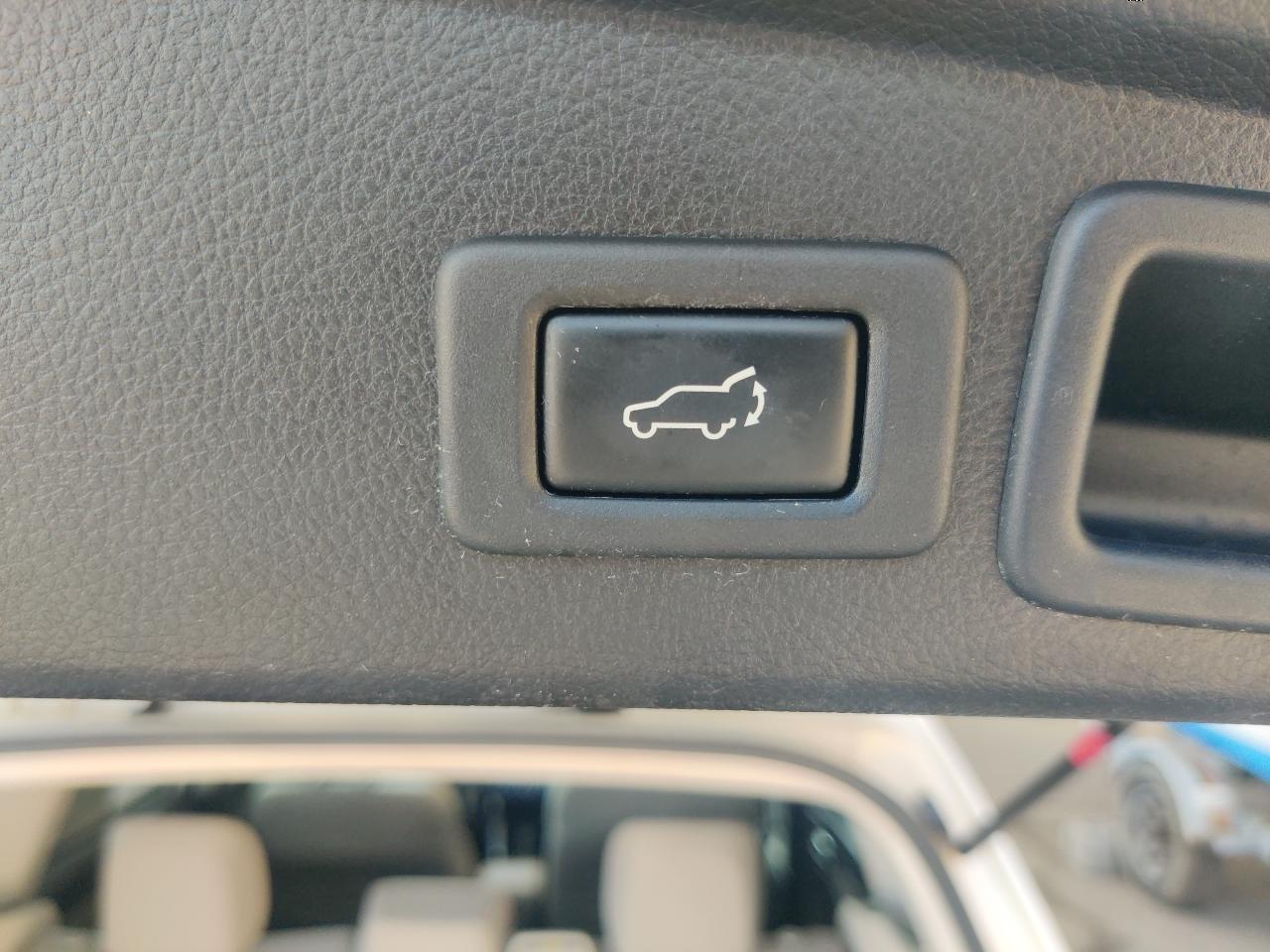 Subaru Forester 2.5i Limited 2014