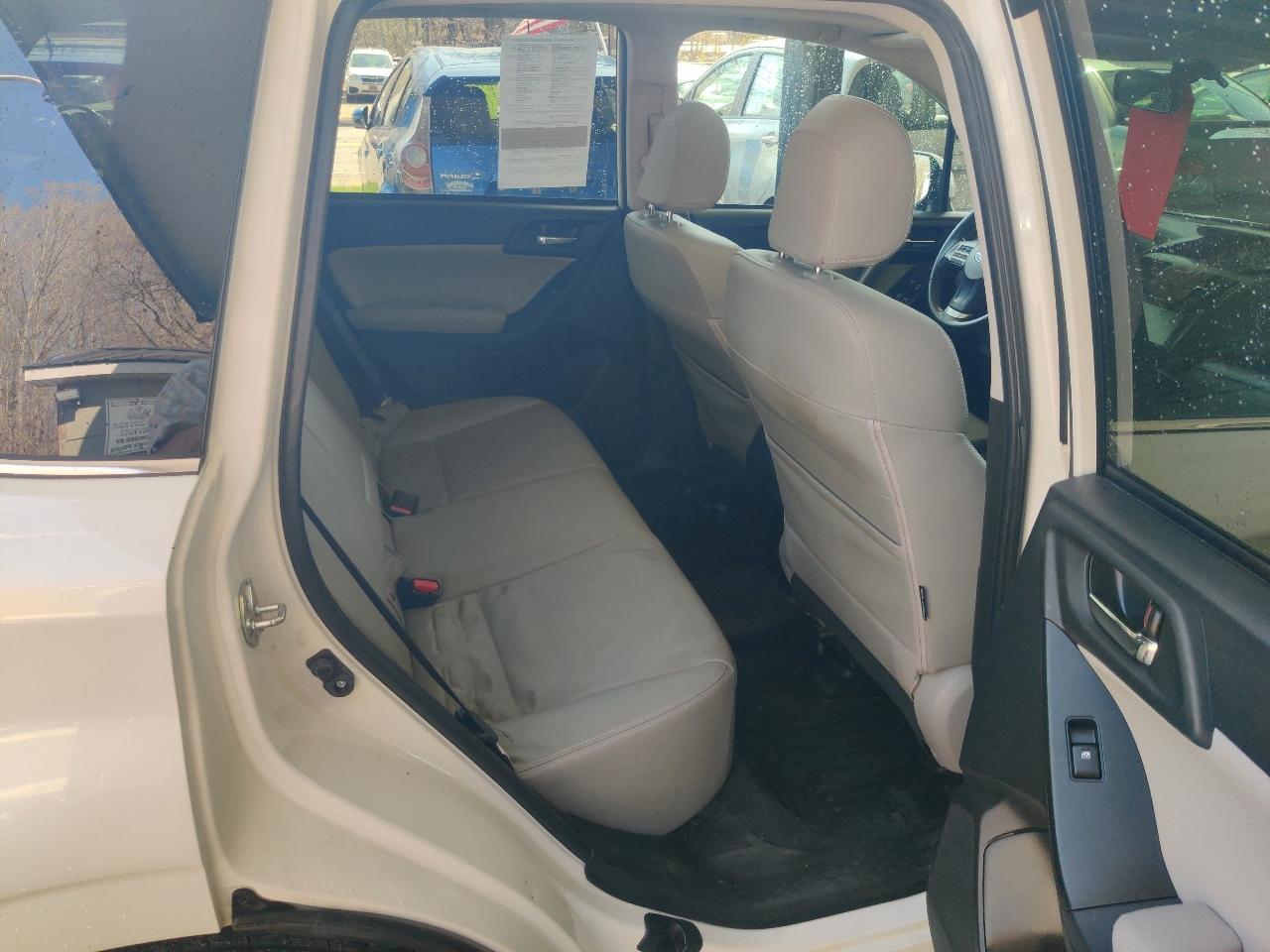 Subaru Forester 2.5i Limited 2014