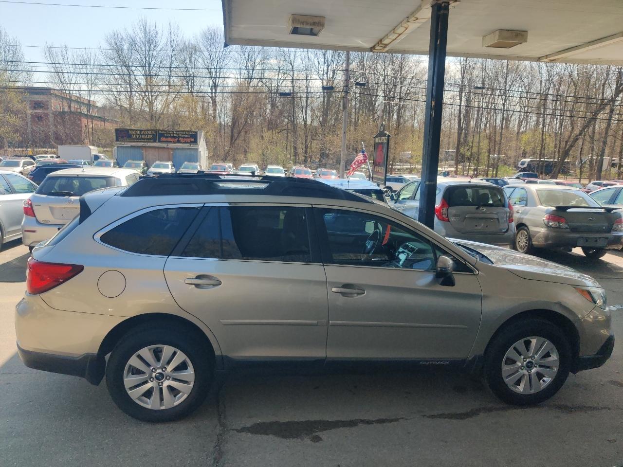 Subaru Outback 2.5i Premium 2016