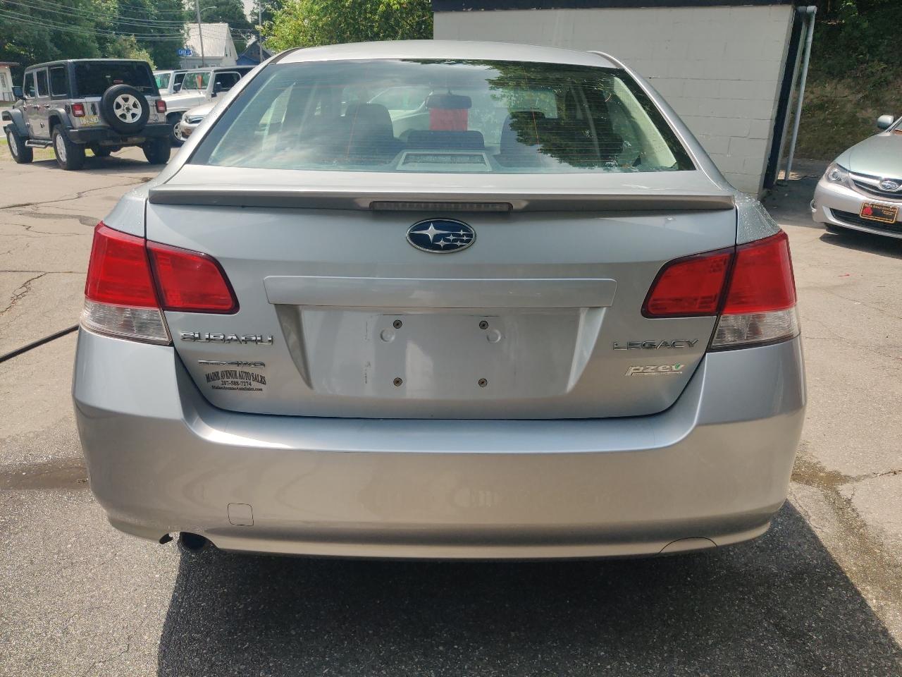 Subaru Legacy 2.5i Premium 2012