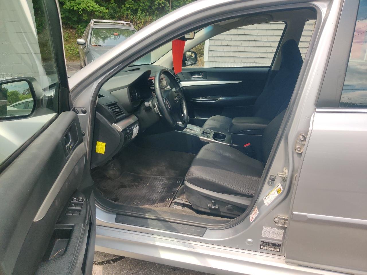 Subaru Legacy 2.5i Premium 2012