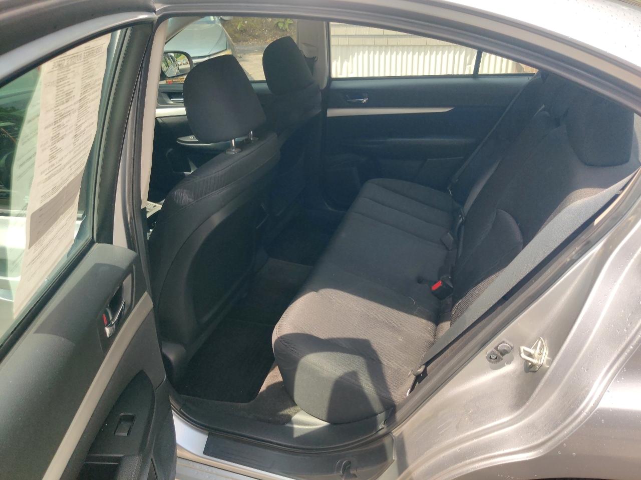 Subaru Legacy 2.5i Premium 2012