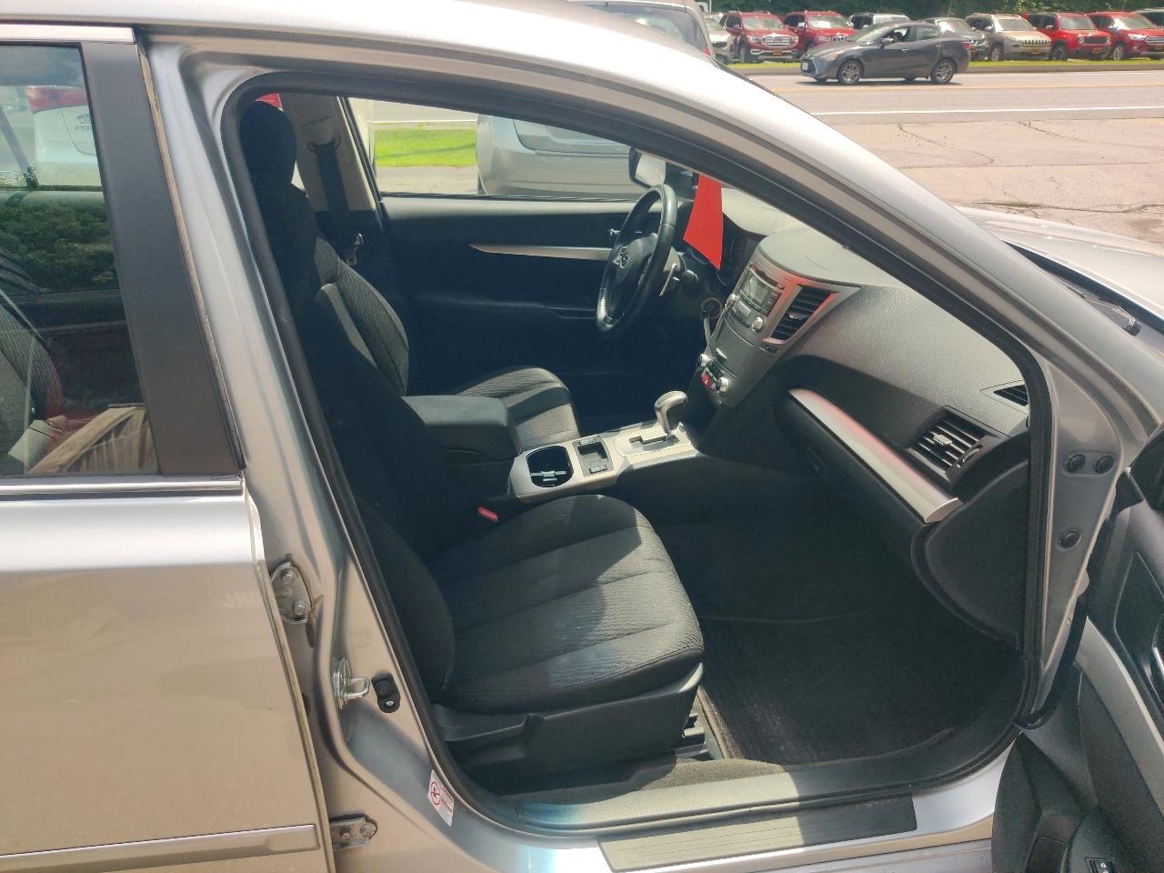 Subaru Legacy 2.5i Premium 2012