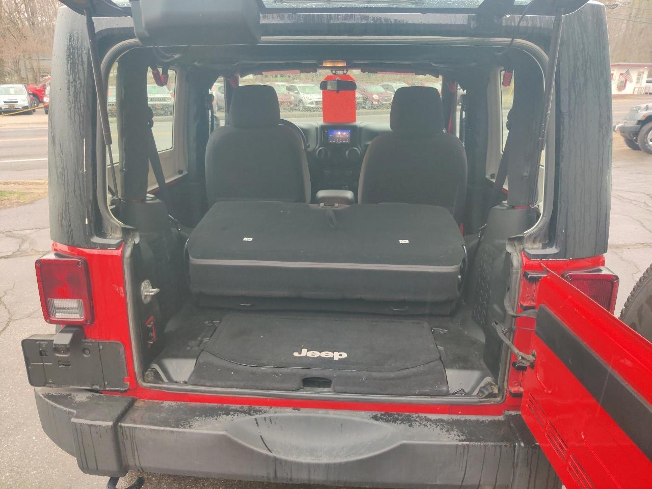 Jeep Wrangler Sport 4WD 2014