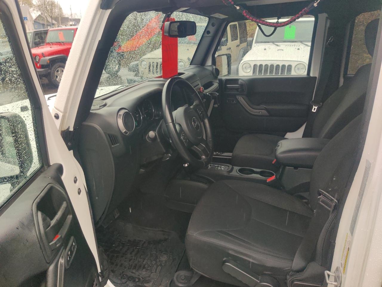 Jeep Wrangler Unlimited Sport 4WD 2017
