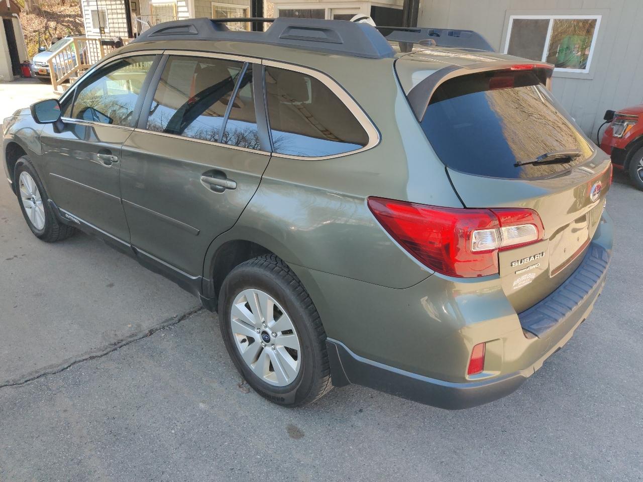 Subaru Outback 2.5i Premium 2015