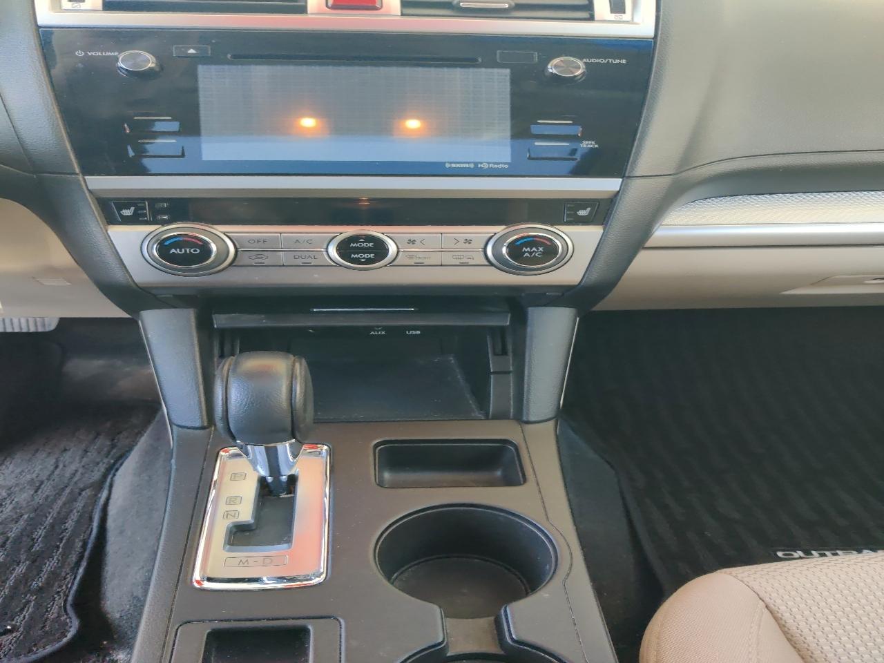 Subaru Outback 2.5i Premium 2015