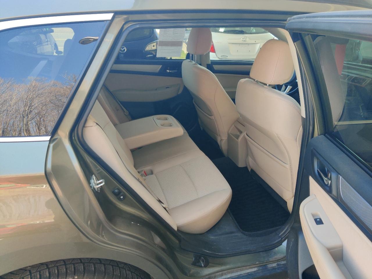 Subaru Outback 2.5i Premium 2015